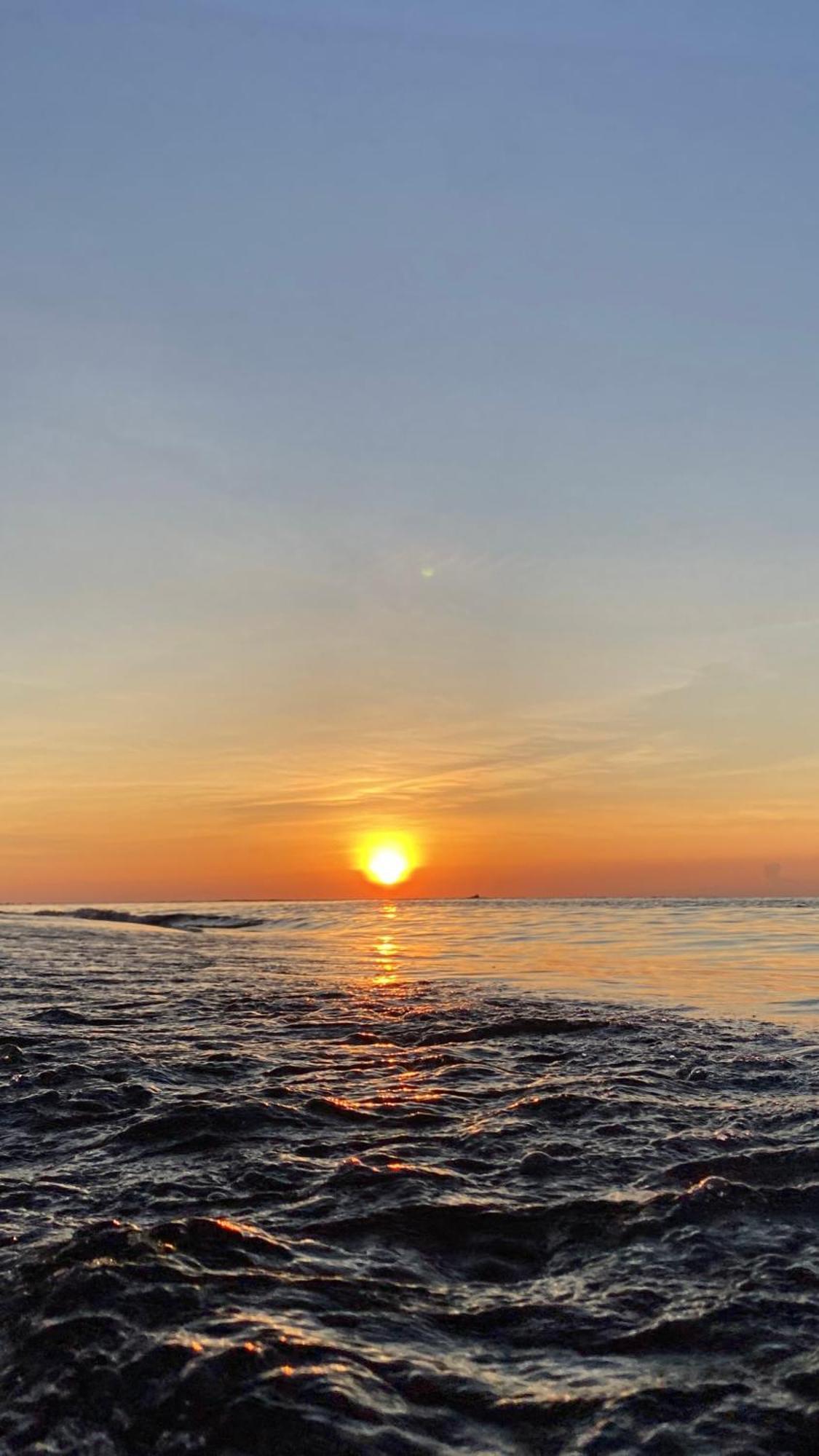 Camiguin Island Golden Sunset Beach Club Mambajao Buitenkant foto