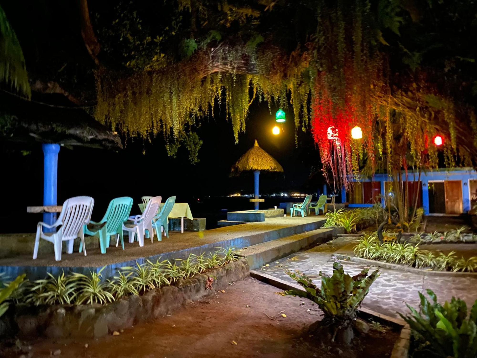 Camiguin Island Golden Sunset Beach Club Mambajao Buitenkant foto