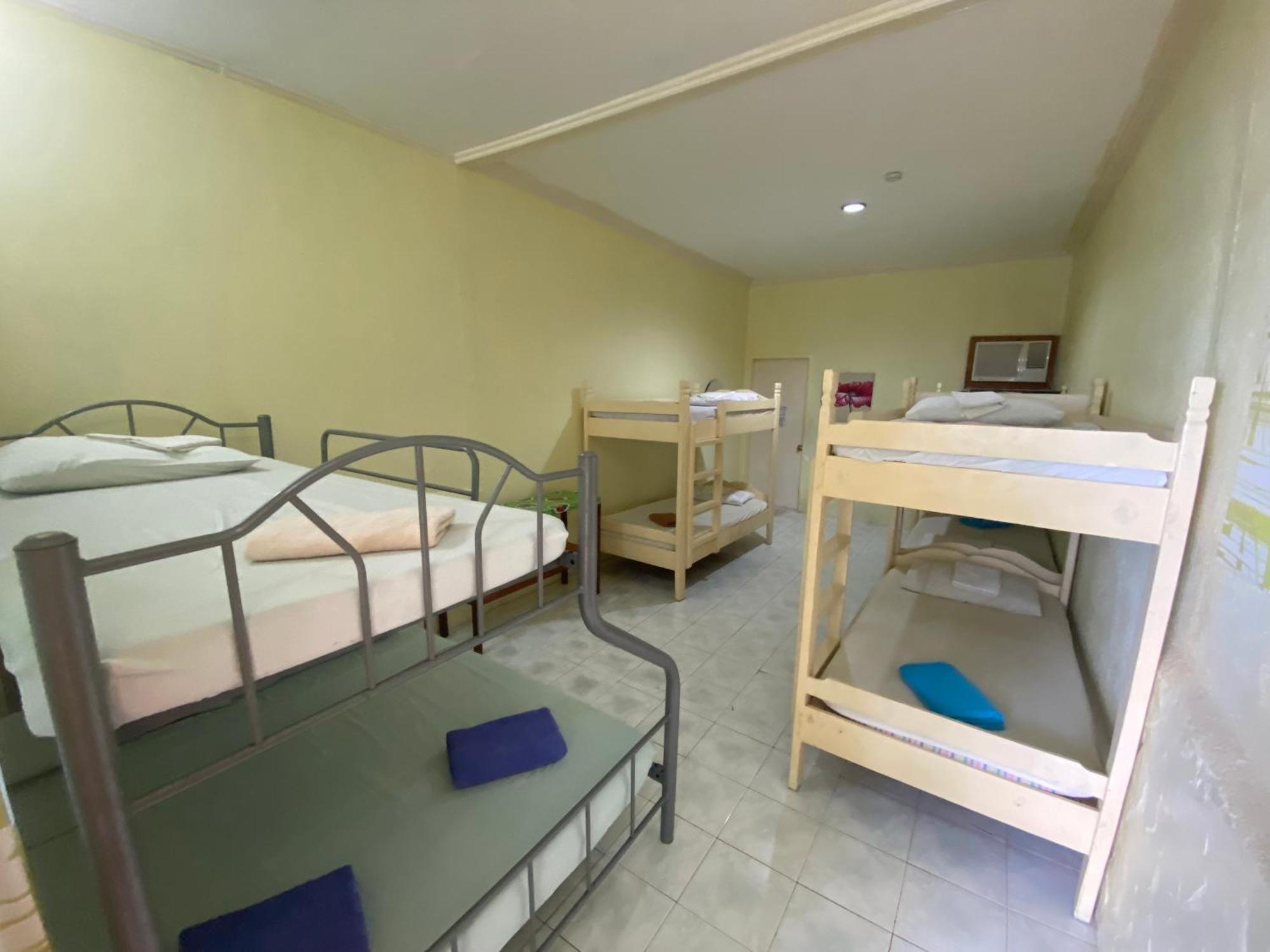 Camiguin Island Golden Sunset Beach Club Mambajao Buitenkant foto