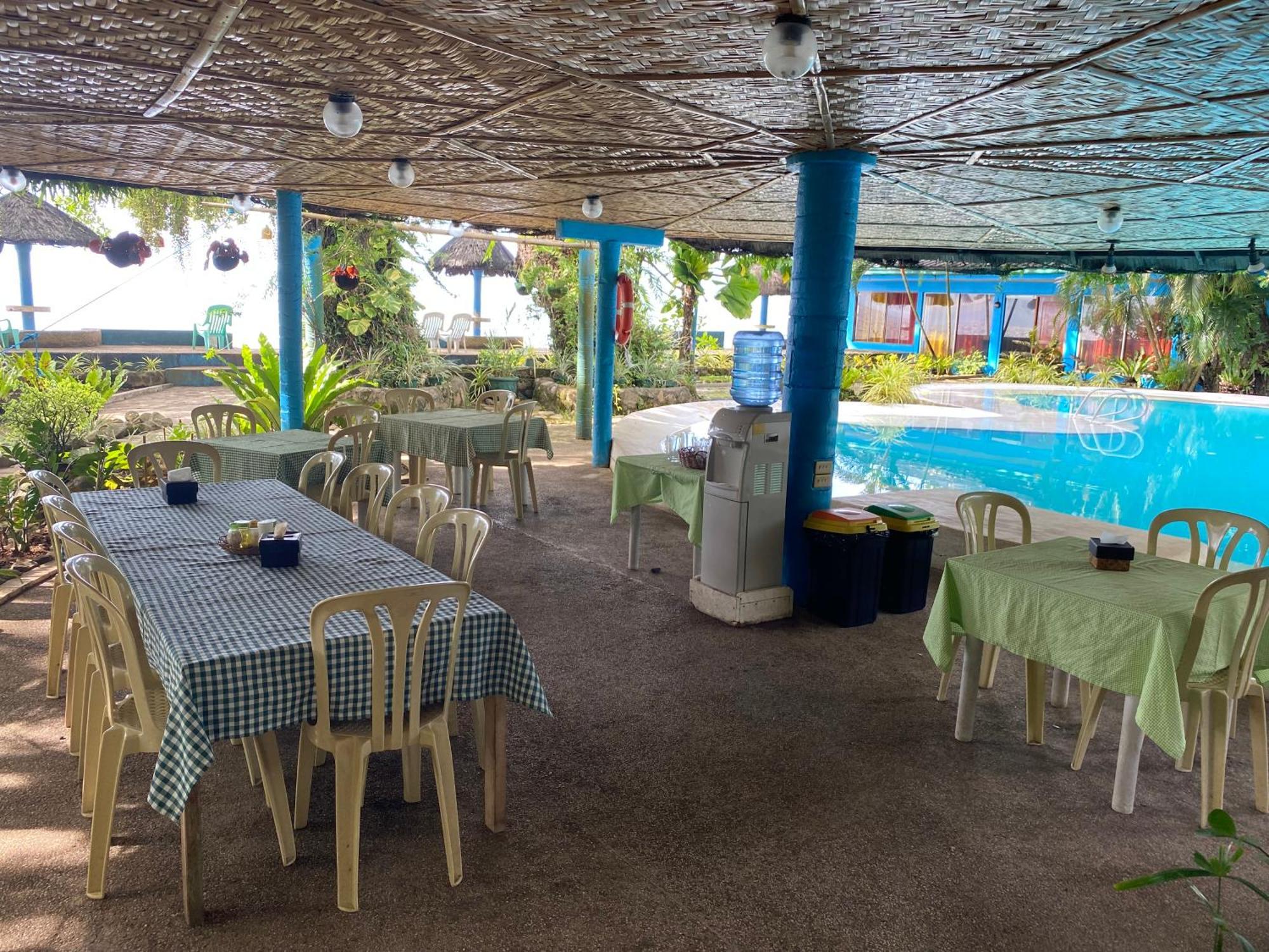 Camiguin Island Golden Sunset Beach Club Mambajao Buitenkant foto